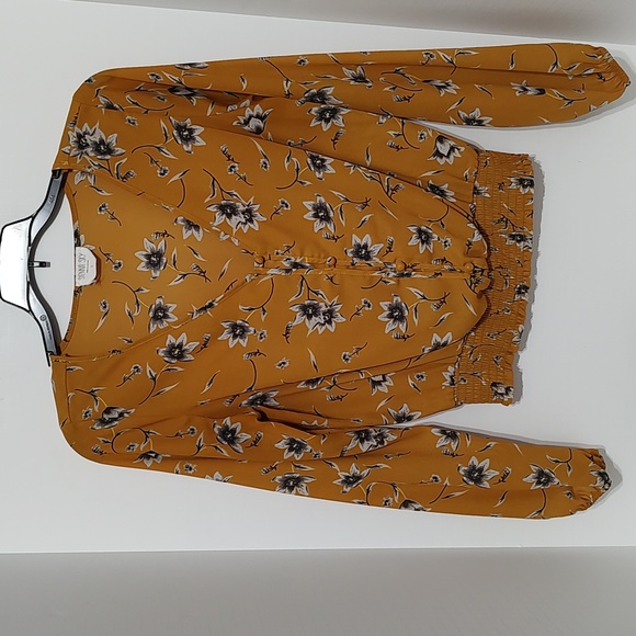 Sienna Sky Harvest Yellow V Neck w/ Gray Floral Design and Elastic Waist  Small - Picture 1 of 5